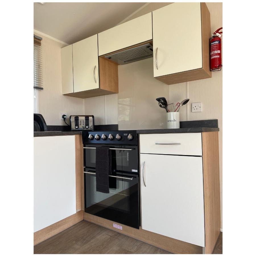 Cosy 3-Bed Caravan Combe Haven St Leonards On Sea Hollington  Extérieur photo
